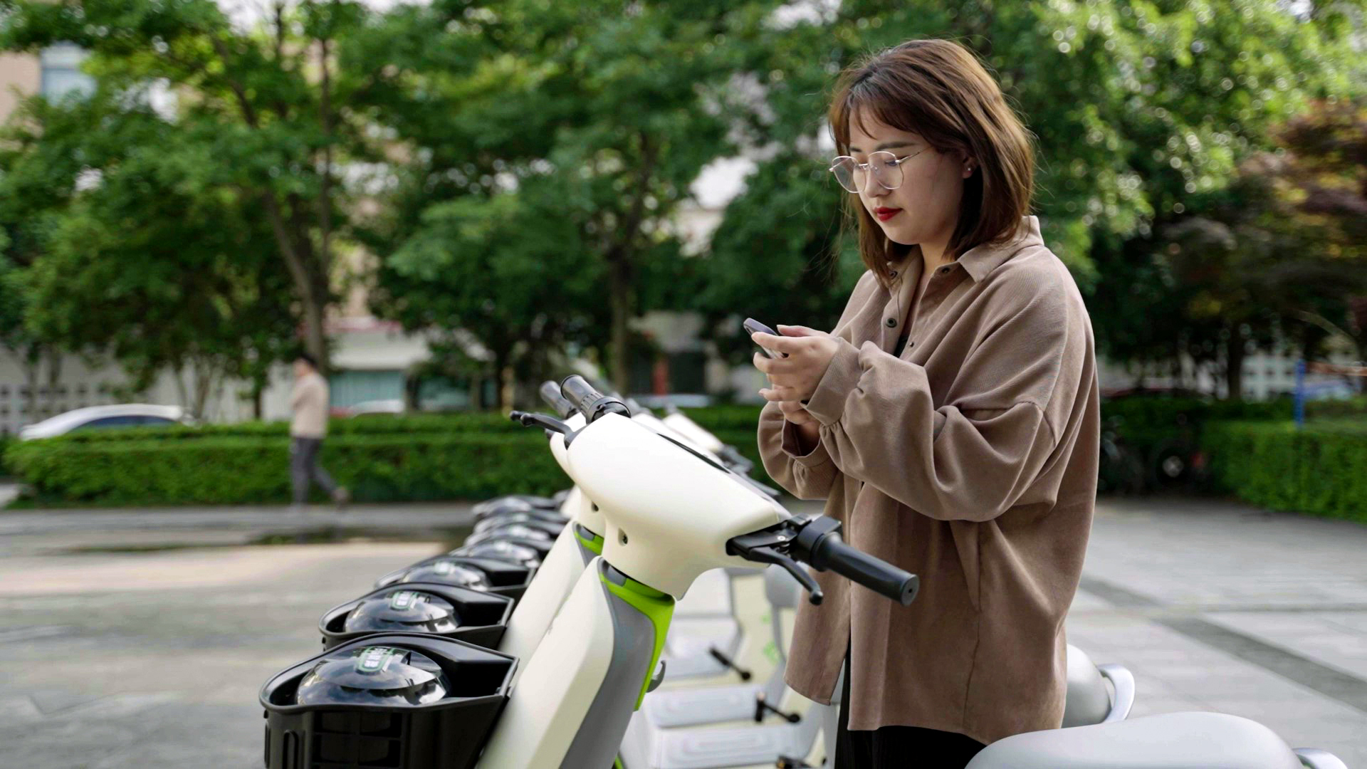 大學(xué)校內(nèi)投放共享電單車 大學(xué)校內(nèi)投放共享電單車